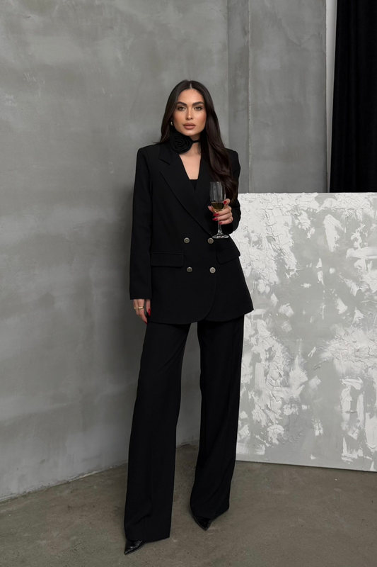 Kadın İkili Blazer Ceket Pantolon Takım Aksesuar ve Düğme Detaylı Bol Paça