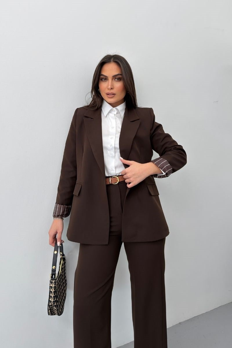 Kadın İkili Alt Üst Takım Kemerli Çizgili Astarlı Cep Detaylı Regular Blazer Ceket Pantolon Takım