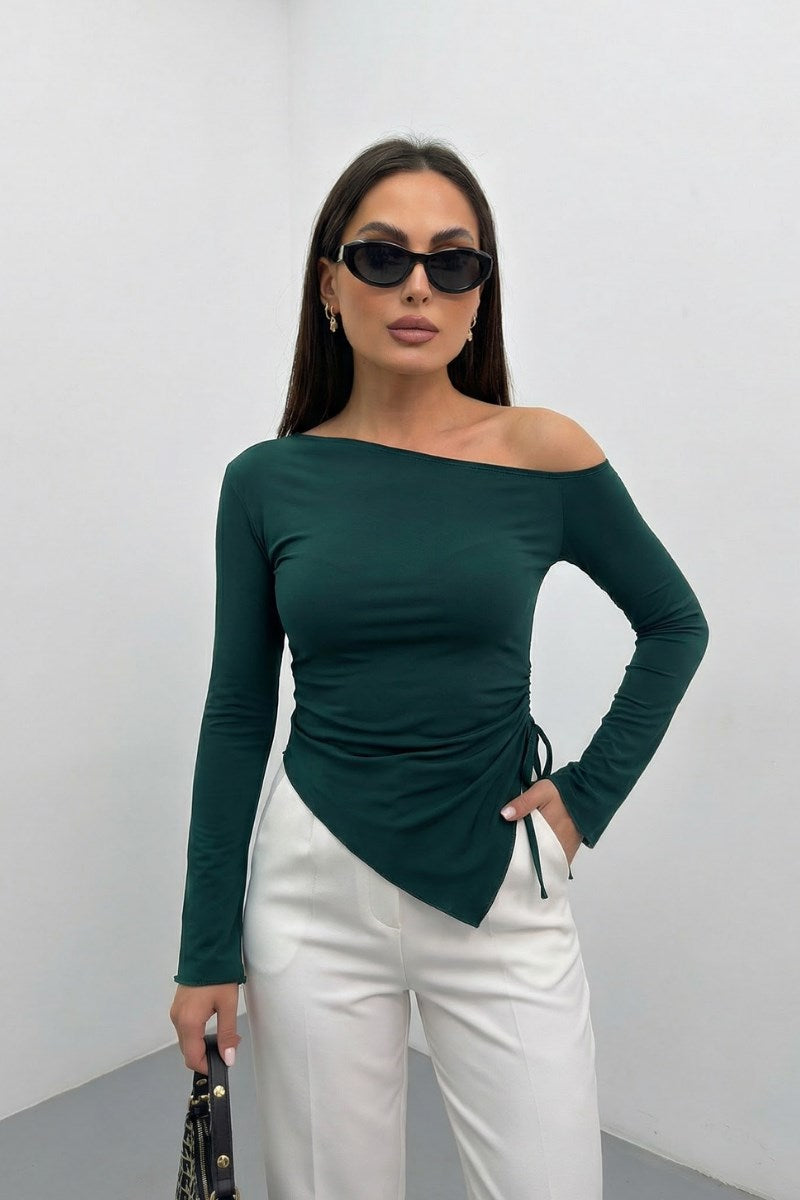 Kadın Bluz Tek Omzu Açık Asimetrik Yandan Büzgülü Uzun Kollu Slim Fit Sandy Bluz