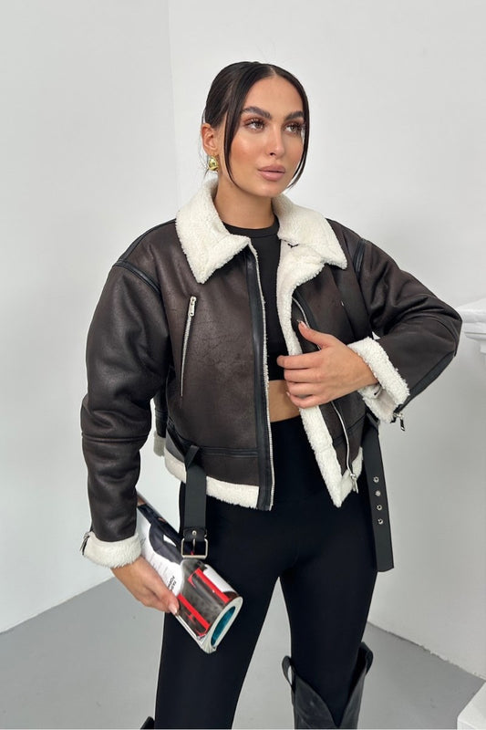 Kadın Mont Kısa İçi Kürklü Lamine Fermuarlı Kemerli Cep Detaylı Regular Crop Ceket