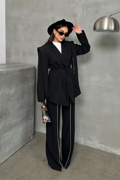 Kadın Oversize Blazer Ceket Kuşaklı Omuz Detaylı