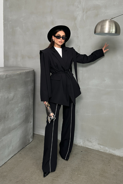 Kadın Oversize Blazer Ceket Kuşaklı Omuz Detaylı