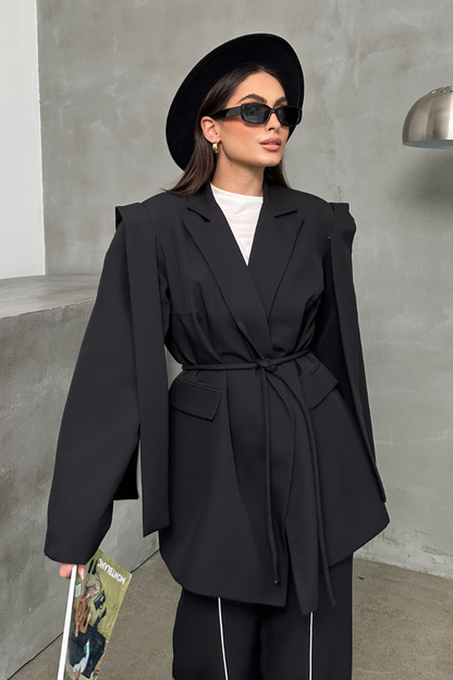 Kadın Oversize Blazer Ceket Kuşaklı Omuz Detaylı