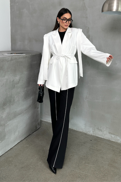 Kadın Oversize Blazer Ceket Kuşaklı Omuz Detaylı