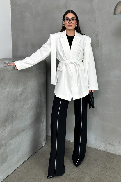 Kadın Oversize Blazer Ceket Kuşaklı Omuz Detaylı