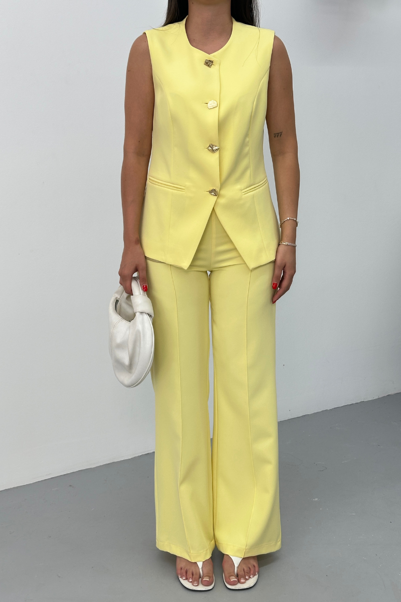 Kadın İkili Alt Üst Takım Şık Düğme Detaylı Bisiklet Yaka Regular Yelek Pantolon Takım