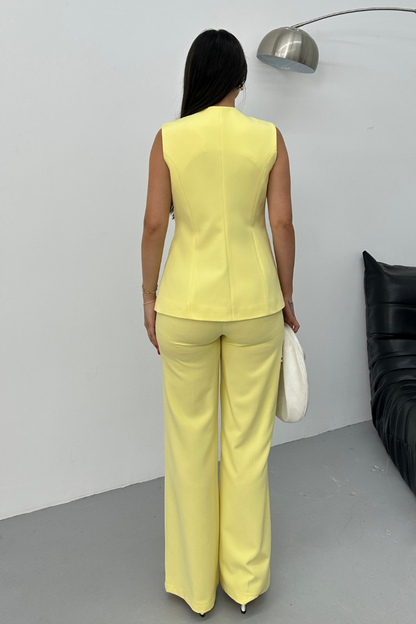 Kadın İkili Alt Üst Takım Şık Düğme Detaylı Bisiklet Yaka Regular Yelek Pantolon Takım