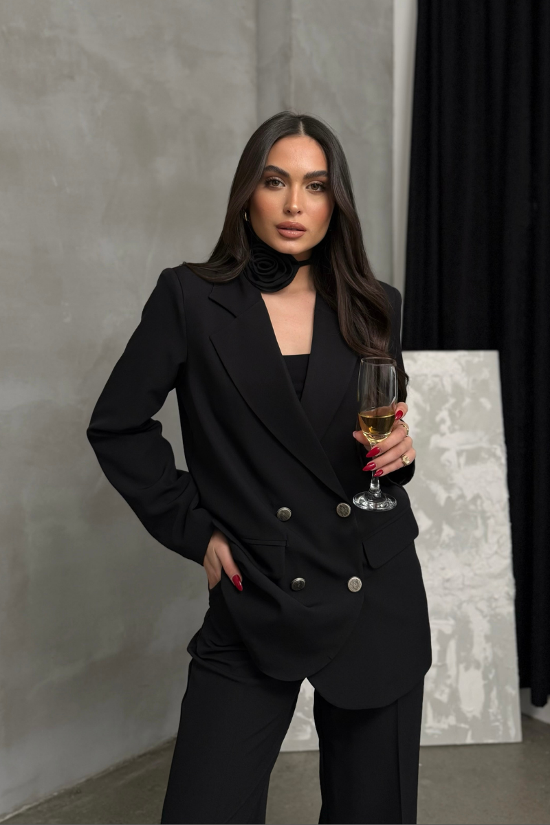 Kadın İkili Blazer Ceket Pantolon Takım Aksesuar ve Düğme Detaylı Bol Paça