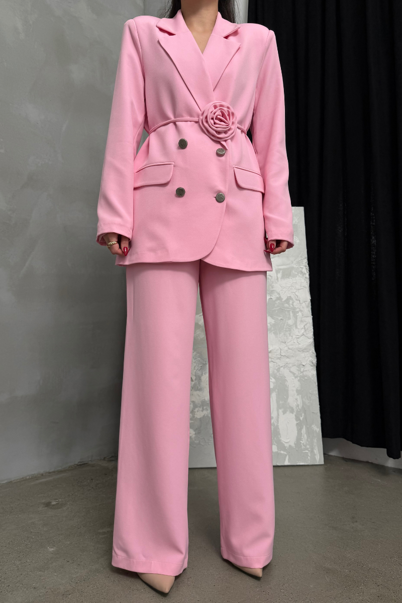 Kadın İkili Blazer Ceket Pantolon Takım Aksesuar ve Düğme Detaylı Bol Paça