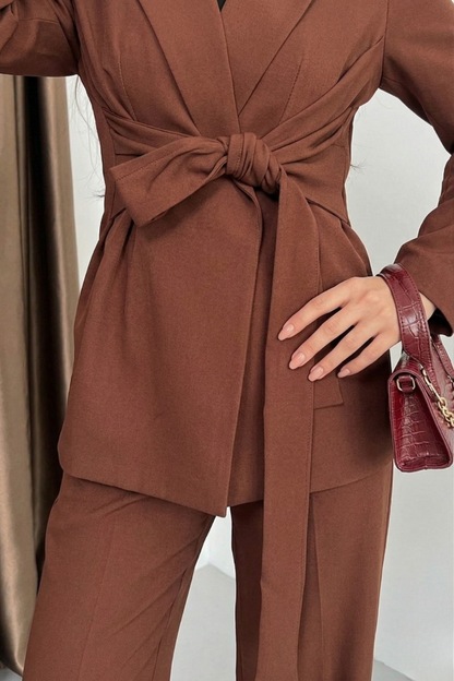 Kadın Ceket Pantolon Takım Beli Bağlama Detaylı Blazer Ceket Bol Paça Pantolon Takım Elbise