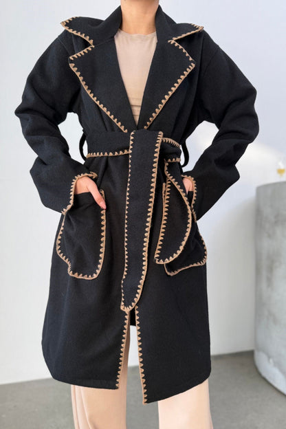 Kadın Siyah Kaşe Kaban Kuşaklı Nakışlı Büyük Cepli Kruvaze Yaka