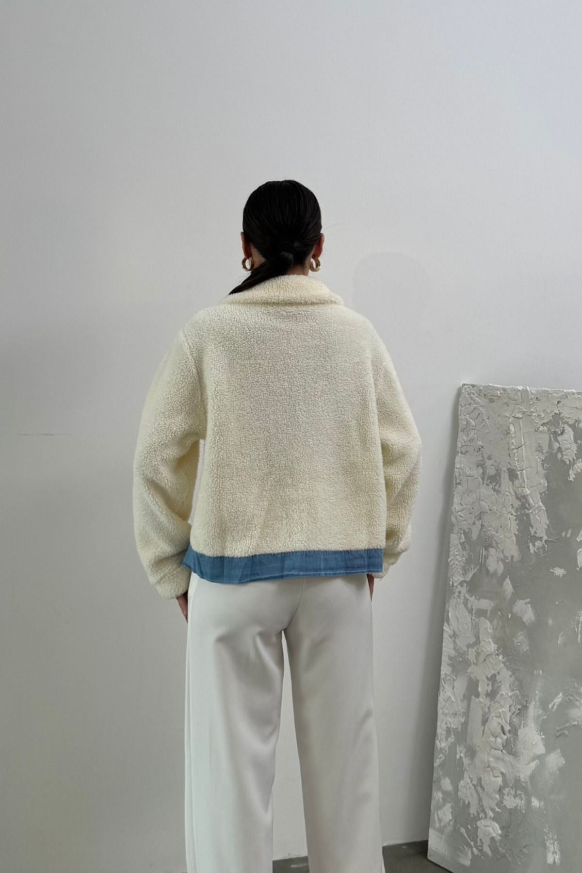 Kadın Ceket Peluş Cepli Fermuarlı Çıtçıtlı Kot Detaylı Ekru Ceket