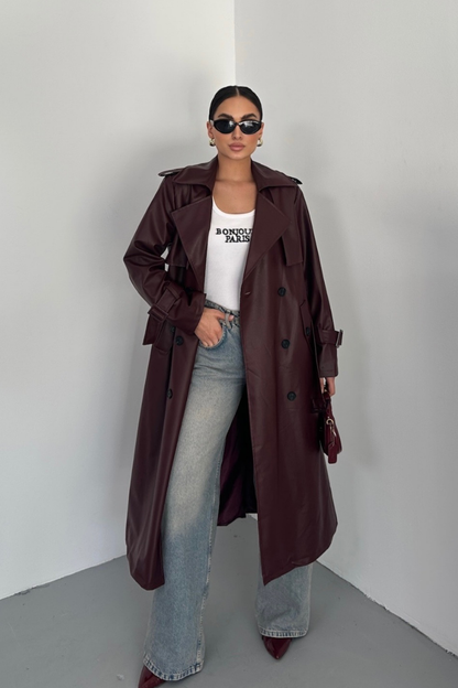 Kadın Trençkot Uzun Suni Deri Kemerli Düğmeli Cepli Yırtmaçlı Kruvaze Yaka Trençkot