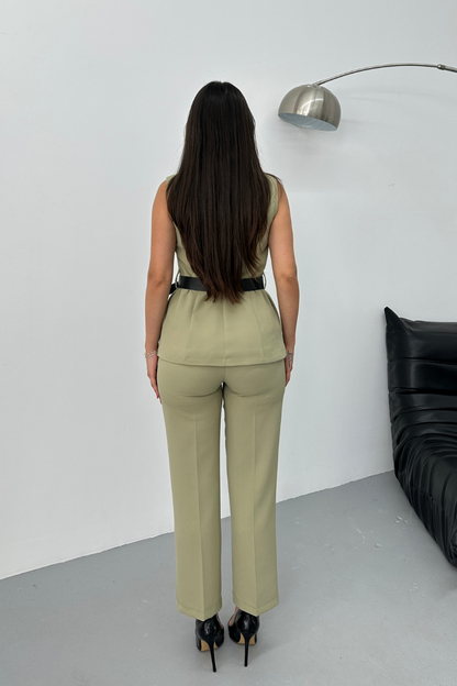 Kadın İkili Alt Üst Takım Şık Kemerli Düğme Detaylı Bisiklet Yaka Regular Yelek Pantolon Takım