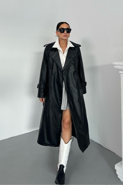 Kadın Trençkot Uzun Suni Deri Kemerli Düğmeli Cepli Yırtmaçlı Kruvaze Yaka Trençkot