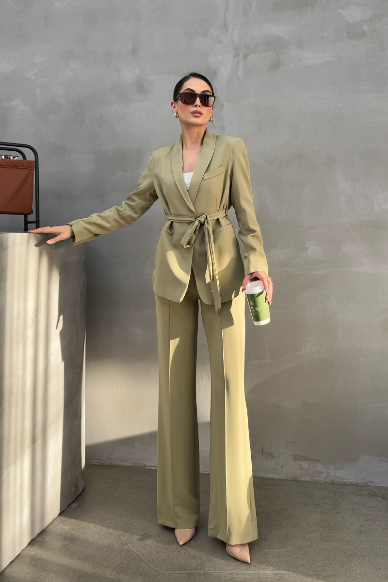 Kadın İkili Kuşaklı Blazer Ceket Pantolon Takım