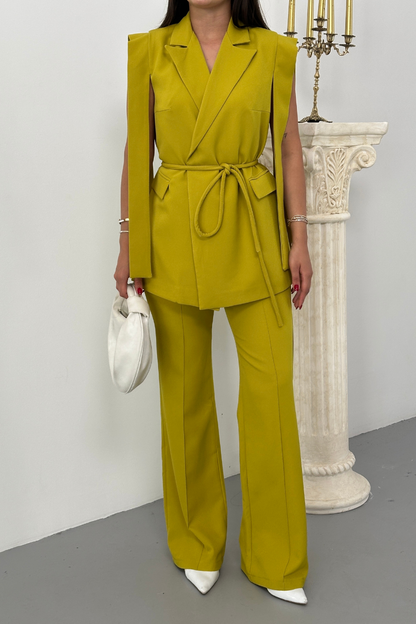 Kadın Alt Üst İkili Takım Omuz Detaylı Kuşaklı Yelek Pantolon Takım