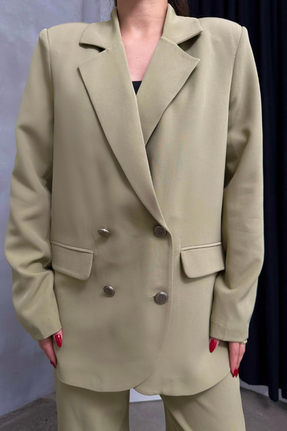 Kadın İkili Blazer Ceket Pantolon Takım Aksesuar ve Düğme Detaylı Bol Paça