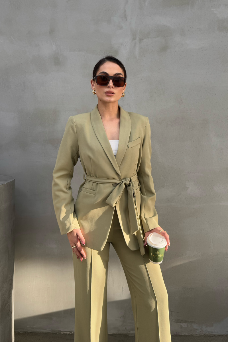 Kadın İkili Kuşaklı Blazer Ceket Pantolon Takım