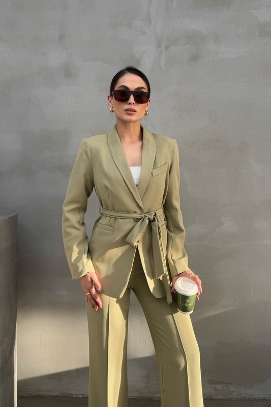 Kadın İkili Kuşaklı Blazer Ceket Pantolon Takım