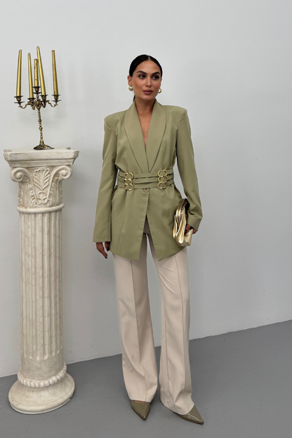 Kadın Blazer Ceket Şık Kruvaze Yaka Vatkalı Gold Kemer Detaylı Ceket