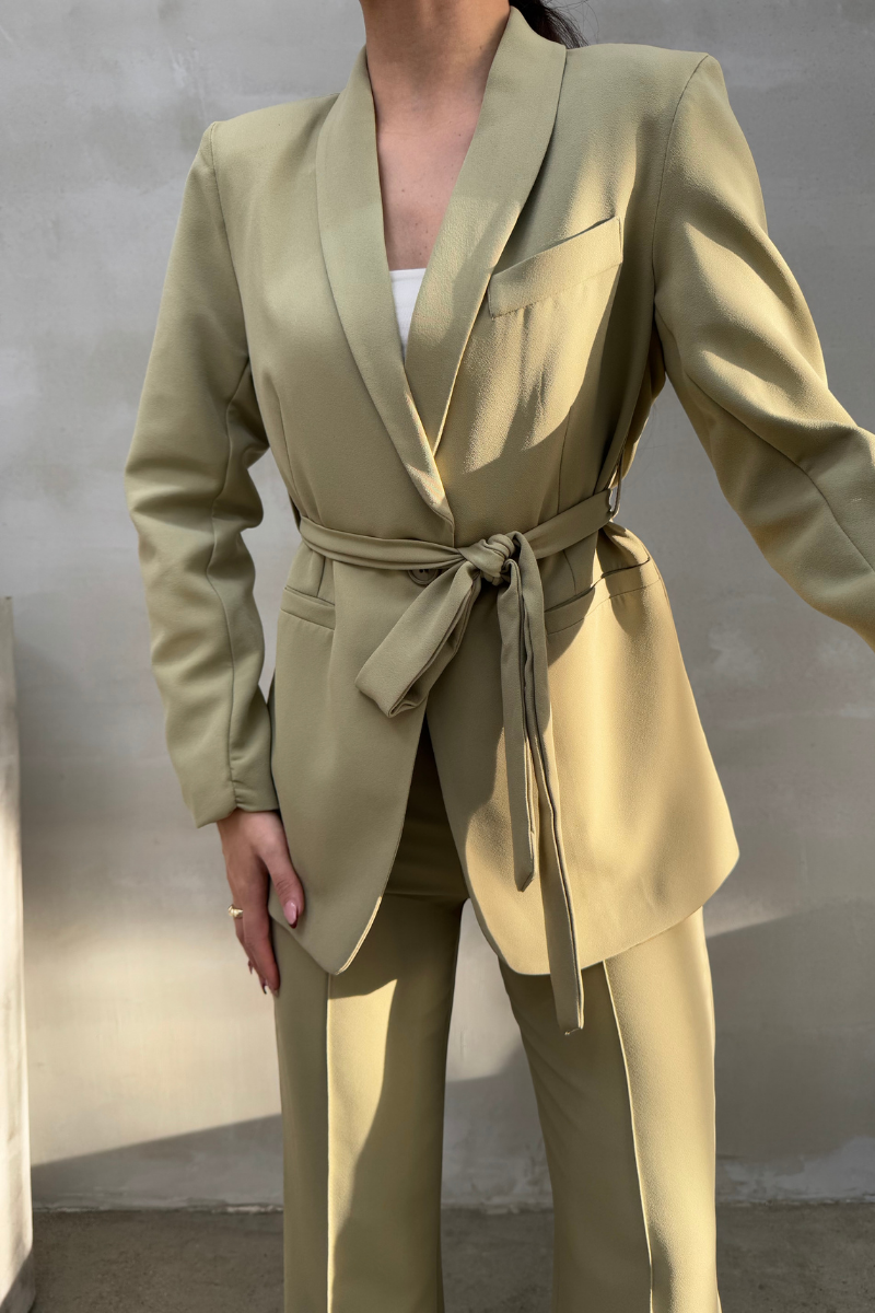 Kadın İkili Kuşaklı Blazer Ceket Pantolon Takım