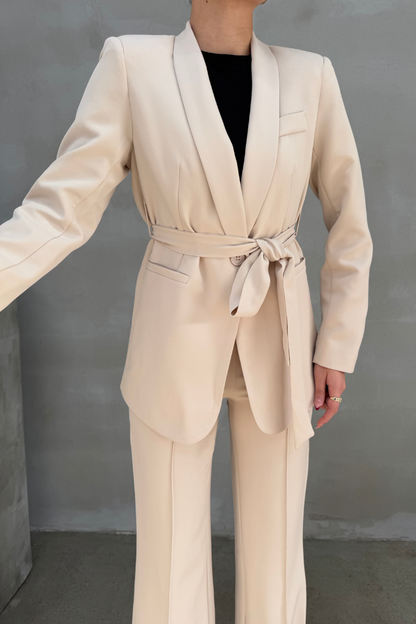 Kadın İkili Kuşaklı Blazer Ceket Pantolon Takım