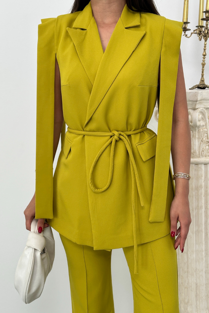 Kadın Alt Üst İkili Takım Omuz Detaylı Kuşaklı Yelek Pantolon Takım