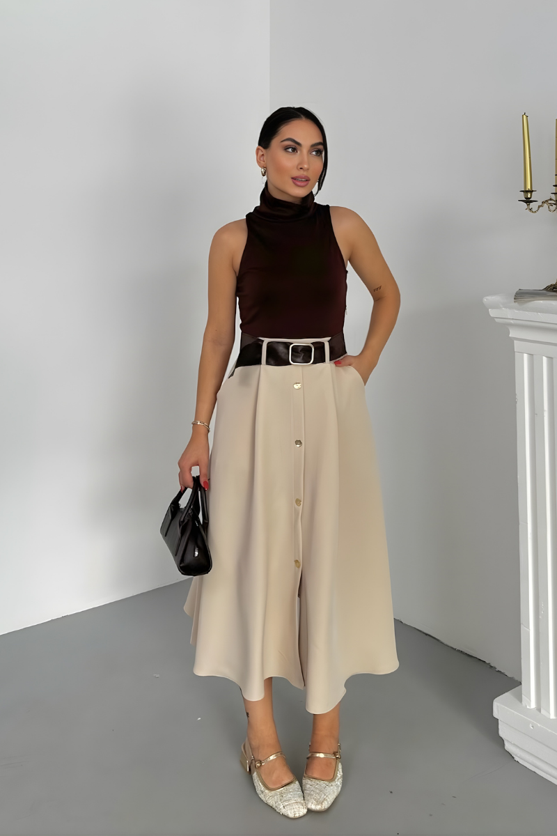 Kadın Elbise Midi Şık Kemerli Balıkçı Yaka Sıfır Kollu Eteği Düğmeli Cepli Kontrast Elbise
