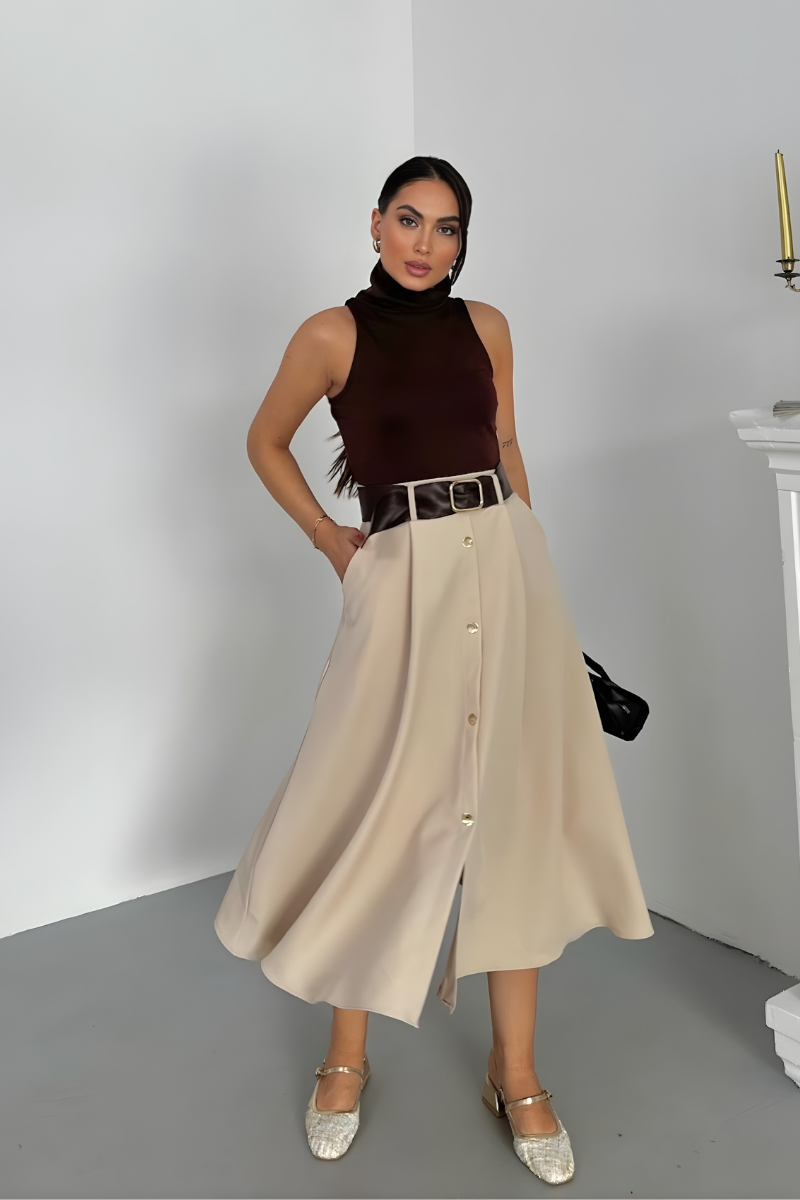 Kadın Elbise Midi Şık Kemerli Balıkçı Yaka Sıfır Kollu Eteği Düğmeli Cepli Kontrast Elbise