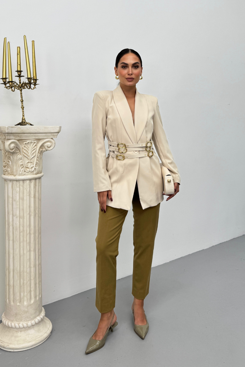 Kadın Blazer Ceket Şık Kruvaze Yaka Vatkalı Gold Kemer Detaylı Ceket