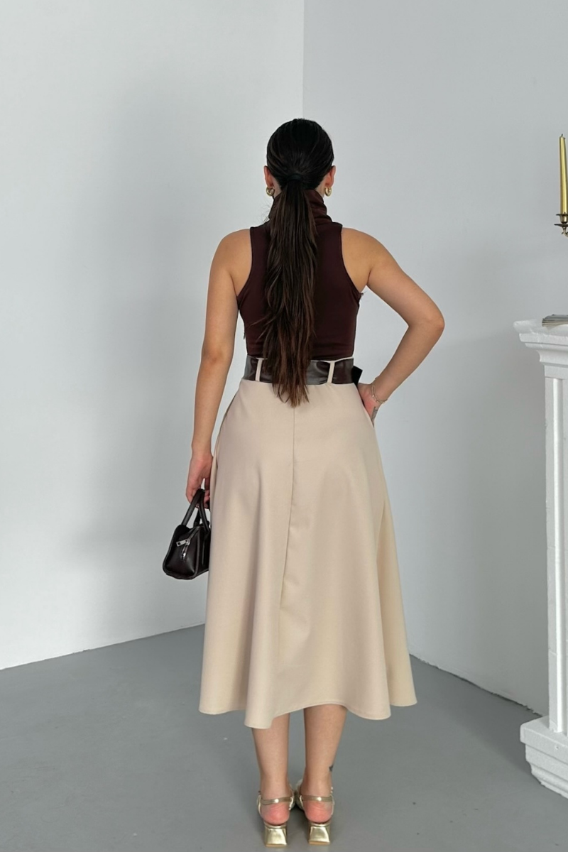 Kadın Elbise Midi Şık Kemerli Balıkçı Yaka Sıfır Kollu Eteği Düğmeli Cepli Kontrast Elbise