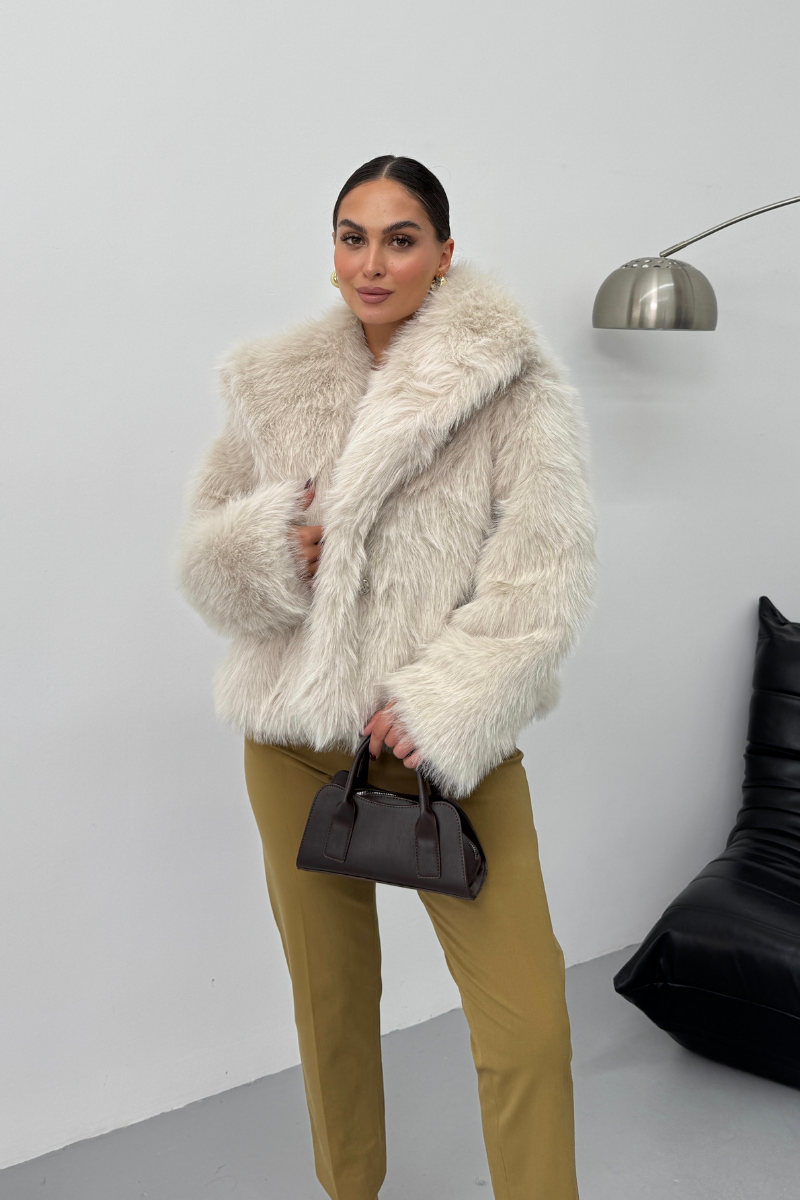 Kadın Kürk Şık Geniş Yaka Astarlı Çıtçıt Düğmeli Premium Kürk