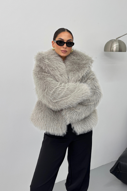 Kadın Kürk Şık Geniş Yaka Astarlı Çıtçıt Düğmeli Premium Kürk