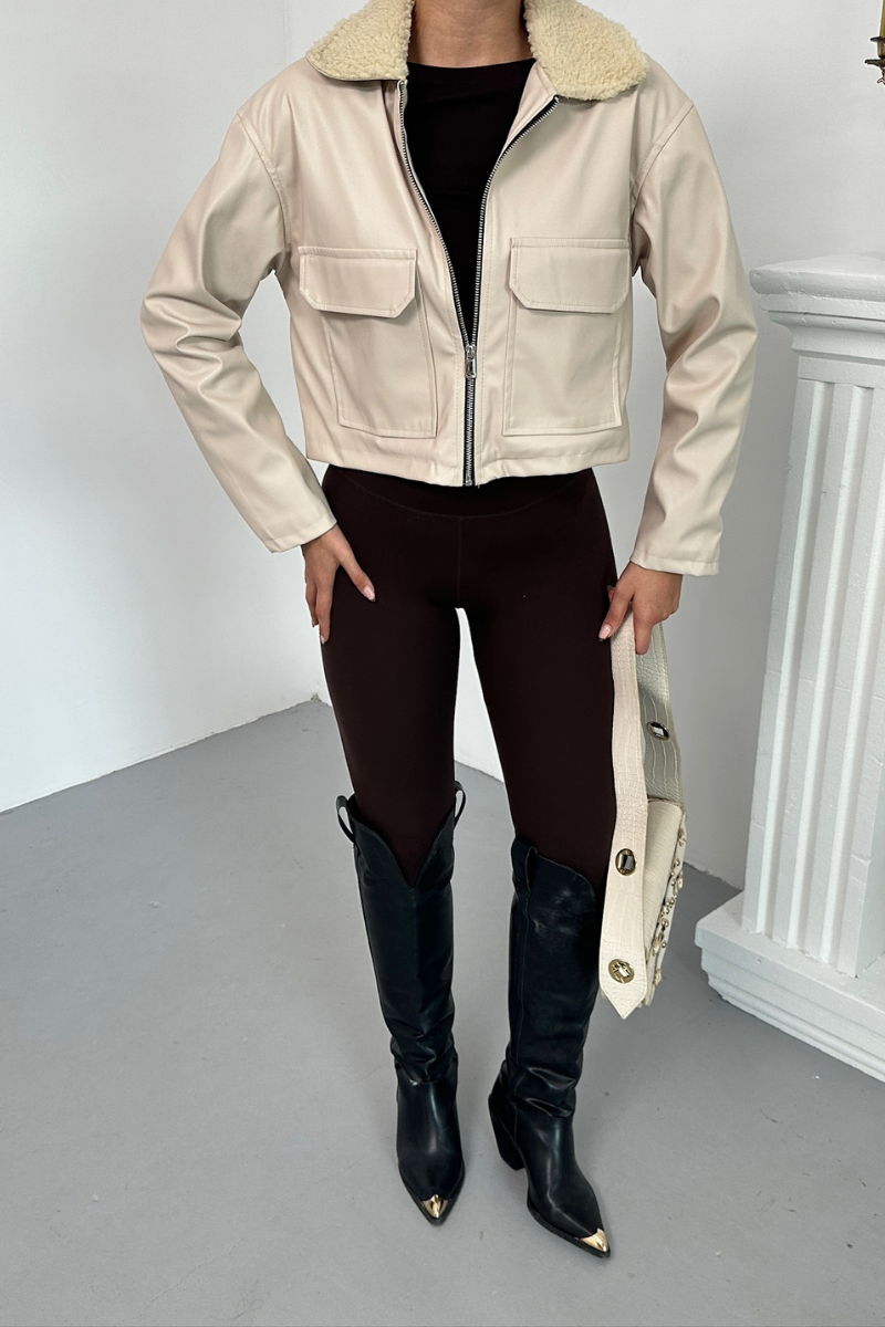 Kadın Crop Ceket Suni Deri Yakası Kürklü Fermuarlı Çift Cepli Kısa Deri Mont