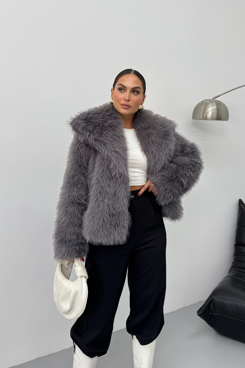 Kadın Kürk Şık Geniş Yaka Astarlı Çıtçıt Düğmeli Premium Kürk