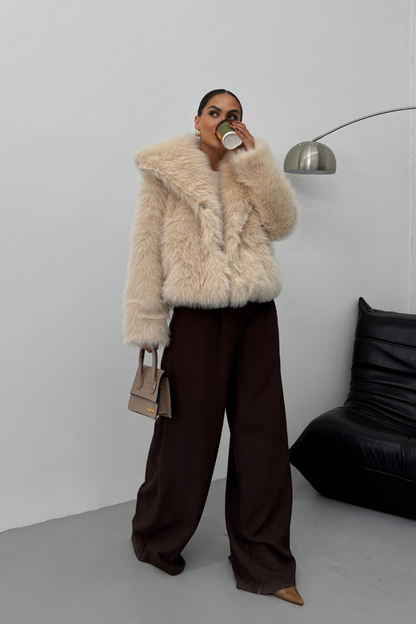 Kadın Kürk Şık Geniş Yaka Astarlı Çıtçıt Düğmeli Premium Kürk