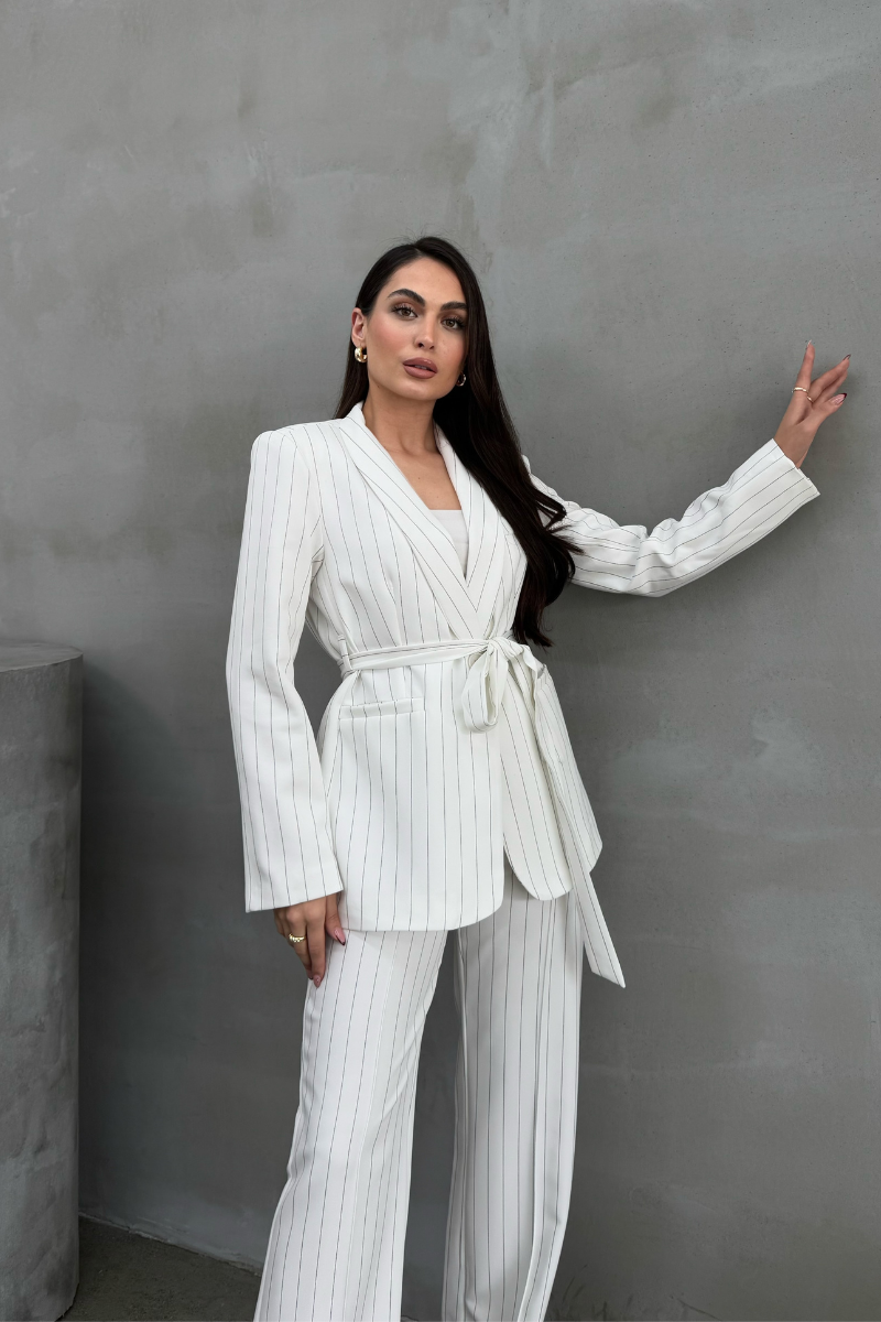Kadın Çizgili Kuşaklı Blazer Ceket Pantolon Takım