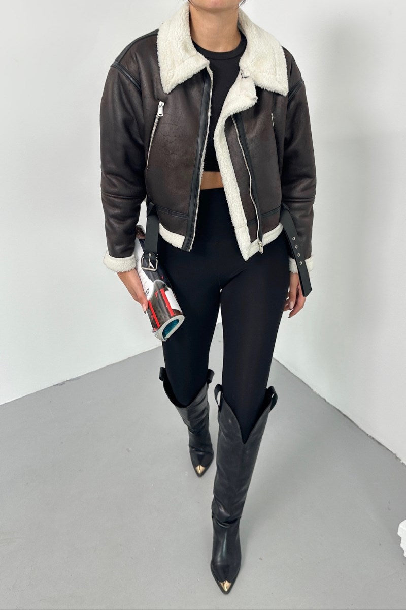 Kadın Mont Kısa İçi Kürklü Lamine Fermuarlı Kemerli Cep Detaylı Regular Crop Ceket