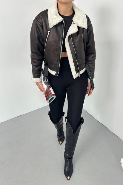 Kadın Mont Kısa İçi Kürklü Lamine Fermuarlı Kemerli Cep Detaylı Regular Crop Ceket