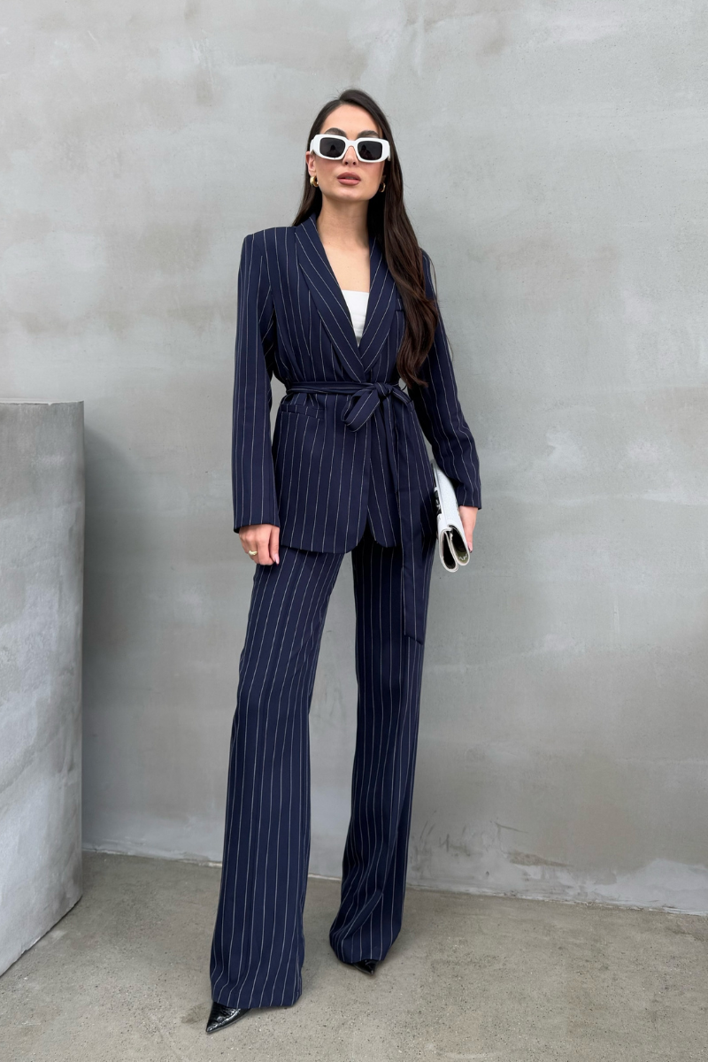 Kadın Çizgili Kuşaklı Blazer Ceket Pantolon Takım