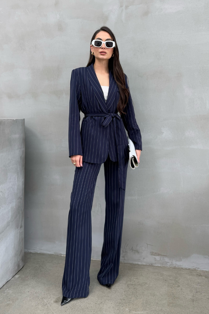 Kadın Çizgili Kuşaklı Blazer Ceket Pantolon Takım