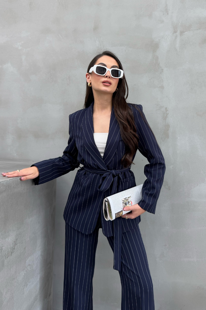 Kadın Çizgili Kuşaklı Blazer Ceket Pantolon Takım