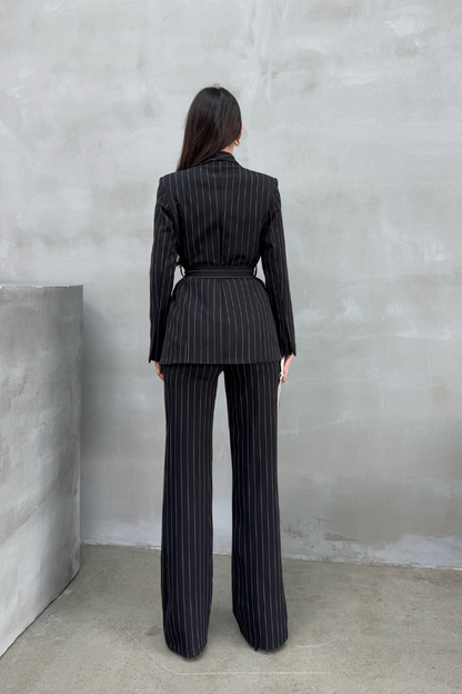 Kadın Çizgili Kuşaklı Blazer Ceket Pantolon Takım