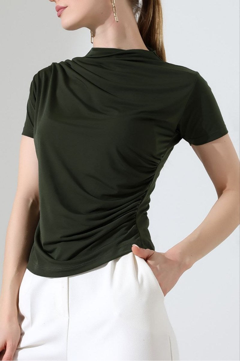 Kadın T-Shirt Kısa Kollu Drape Detaylı Yaka ve Beli Büzgülü Sandy Kumaş Likralı Bluz
