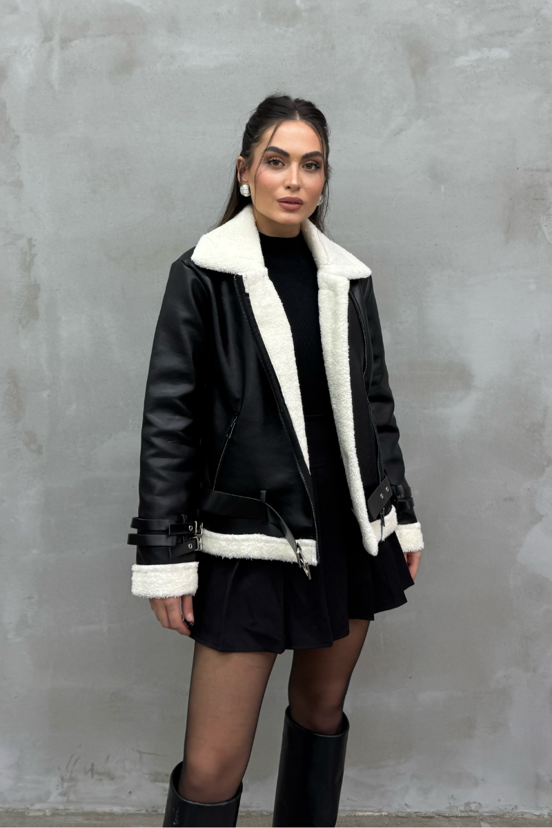 Kadın İçi Beyaz Kürklü Siyah Kısa Biker Deri Ceket Mont