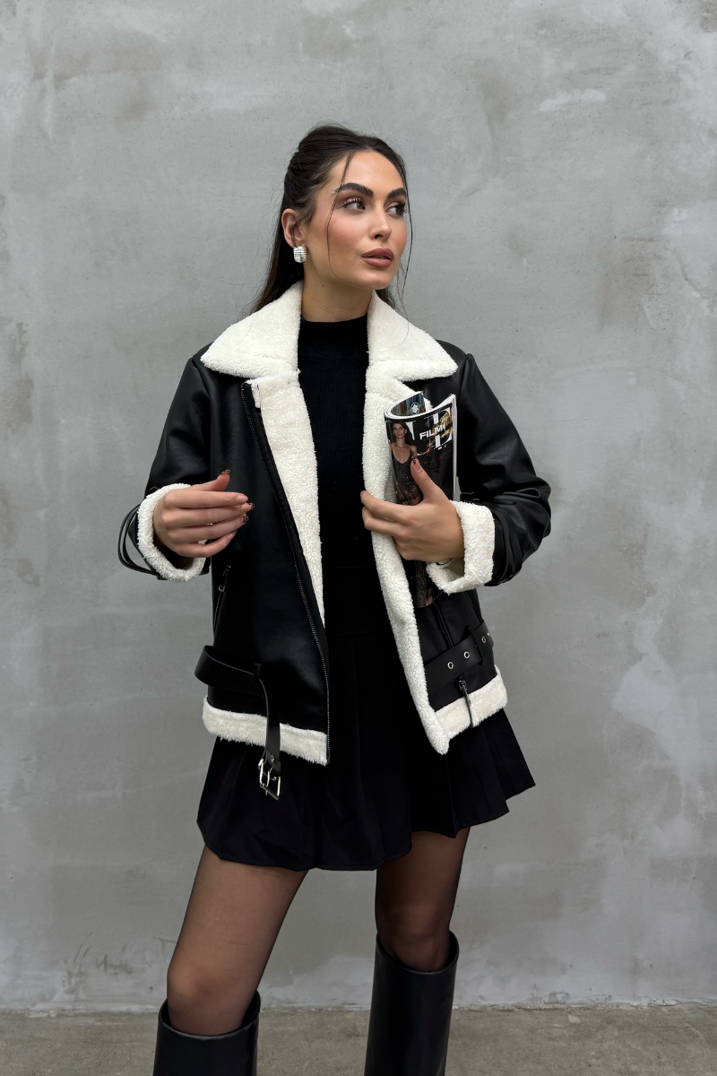 Kadın İçi Beyaz Kürklü Siyah Kısa Biker Deri Ceket Mont
