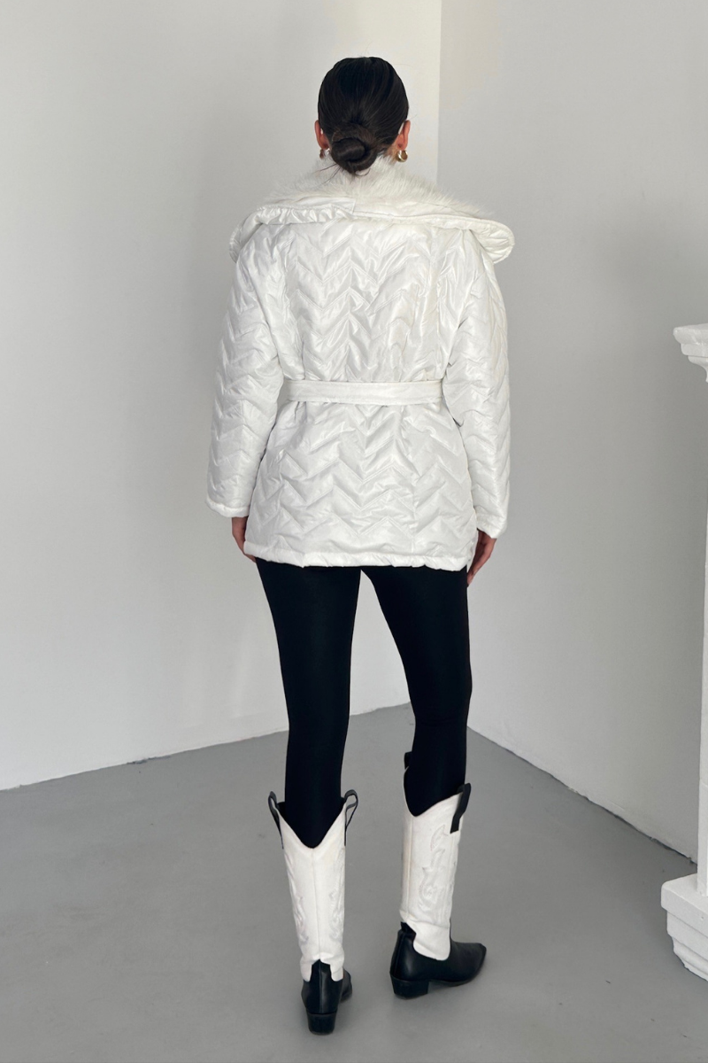 Kadın Şişme Mont Geniş Yaka Kemerli İçi Kürklü Kapitone Mont