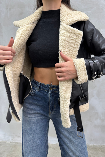 Kadın İçi Beyaz Kürklü Siyah Kısa Biker Deri Ceket Mont