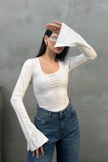 Kadın Bluz İspanyol Kol Dikiş ve Bağlama Detaylı Sırt Dekolteli U Yaka Bluz